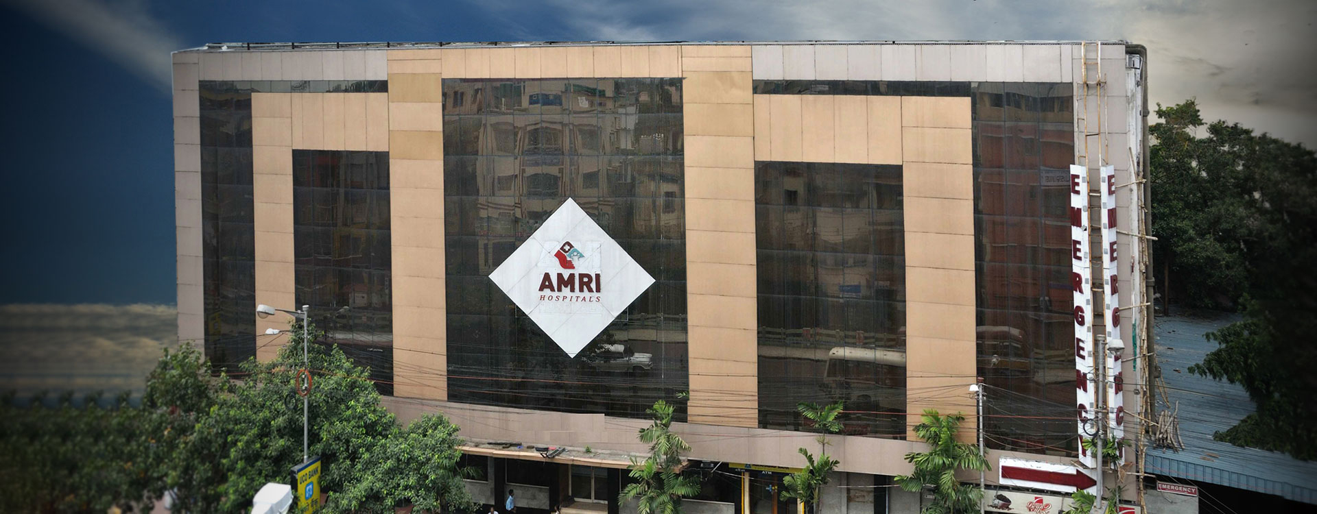 Manipal Medical Centre Formerly AMRI Medical Centre, Dhakuria, Kolkata,Block-A, Scheme-L11, P-4&5, Gariahat Rd, Dhakuria, Ward Number 90, Kolkata, West Bengal 700029